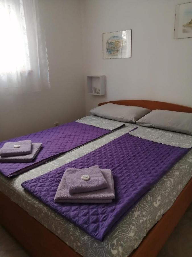 Apartment Lavanda Premantura Exterior photo